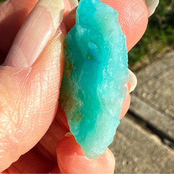 Peruvian 30.14 Carats Rare Andean Blue Opal Rough - Picture 12 of 17